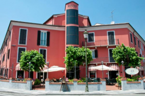 Гостиница Albergo Rondò  Аккви-Терме